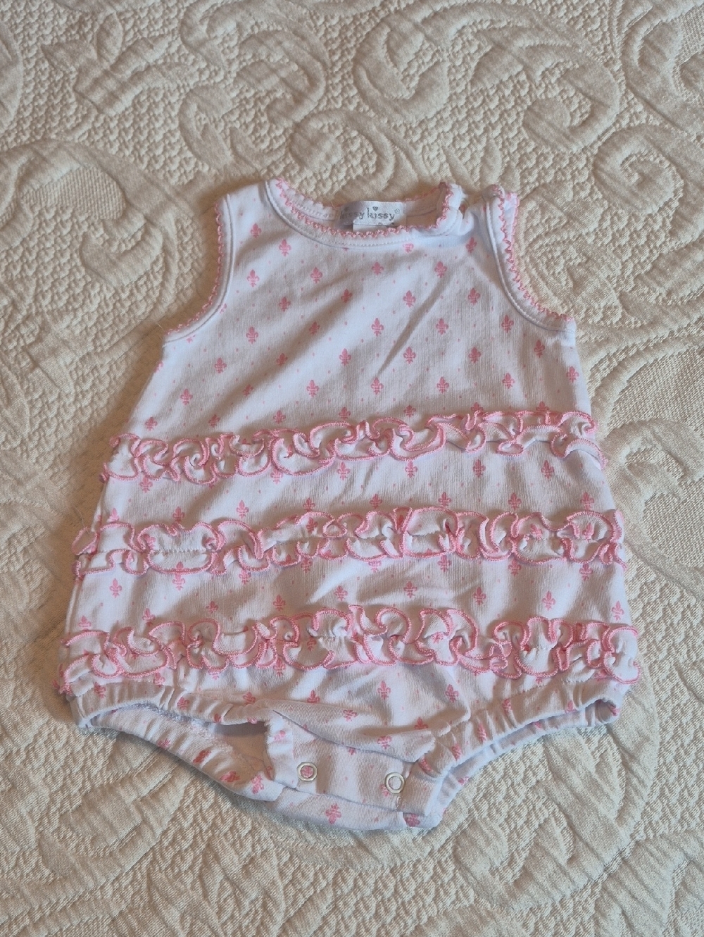 Kissy Kissy girls size 0-3 months sleeveless romper white pink fleur de lis EUC